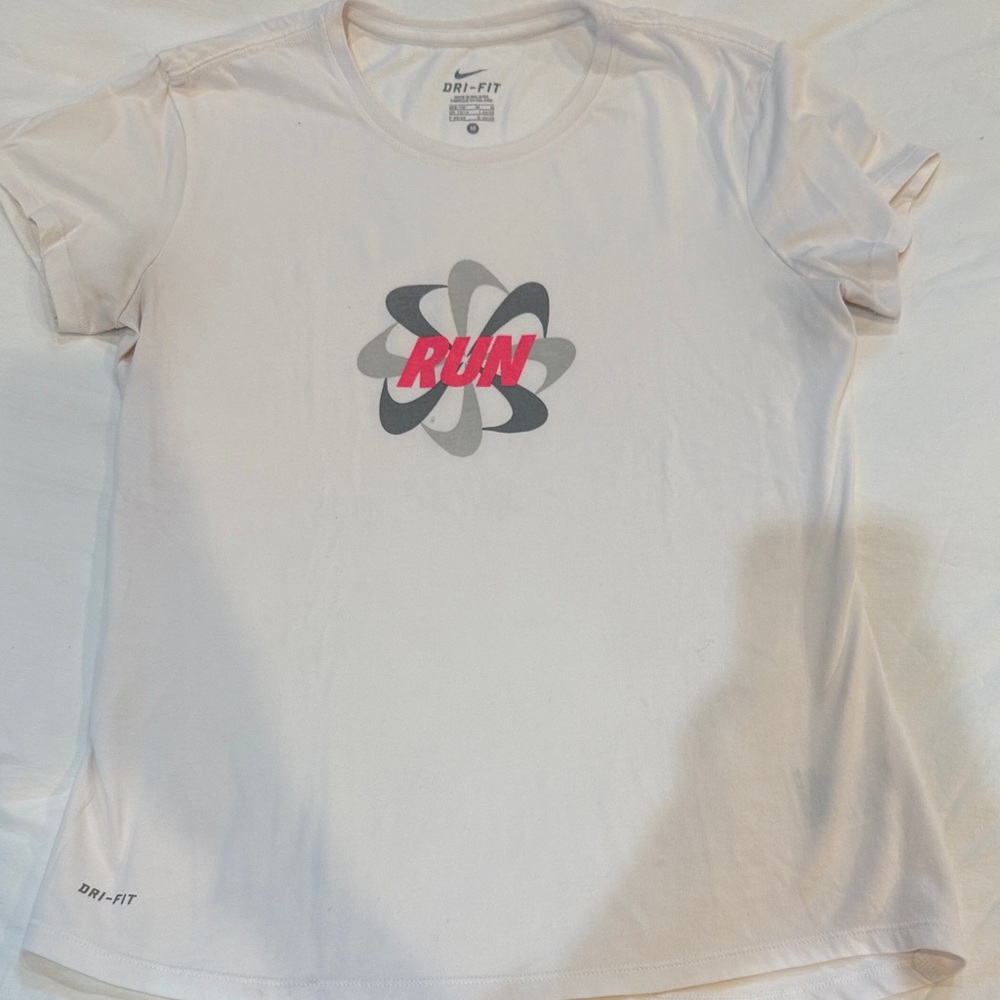 Nike Dri-FIT white T-Shirt with Graphic